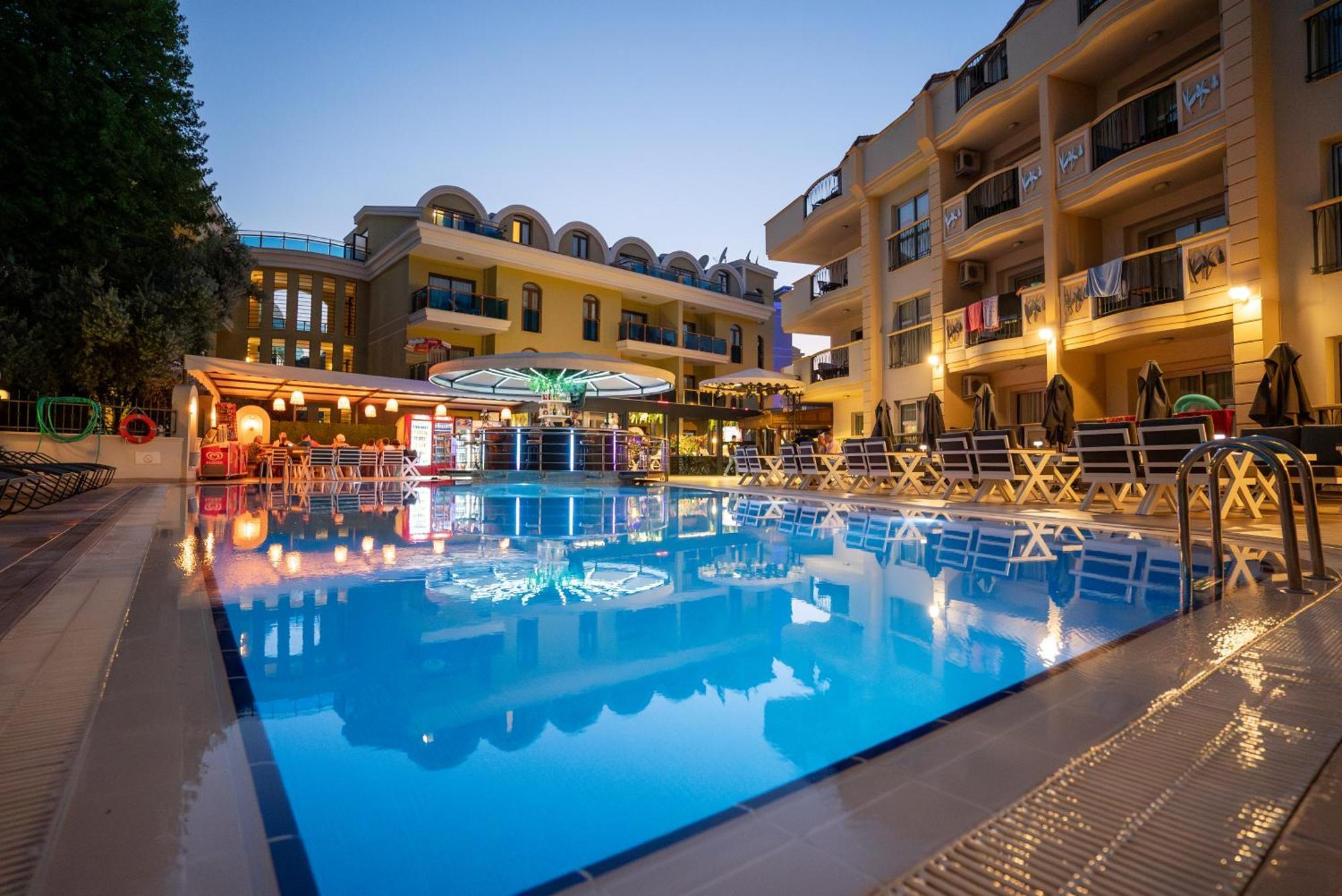 Club Karakas Apart Otel マルマリス エクステリア 写真