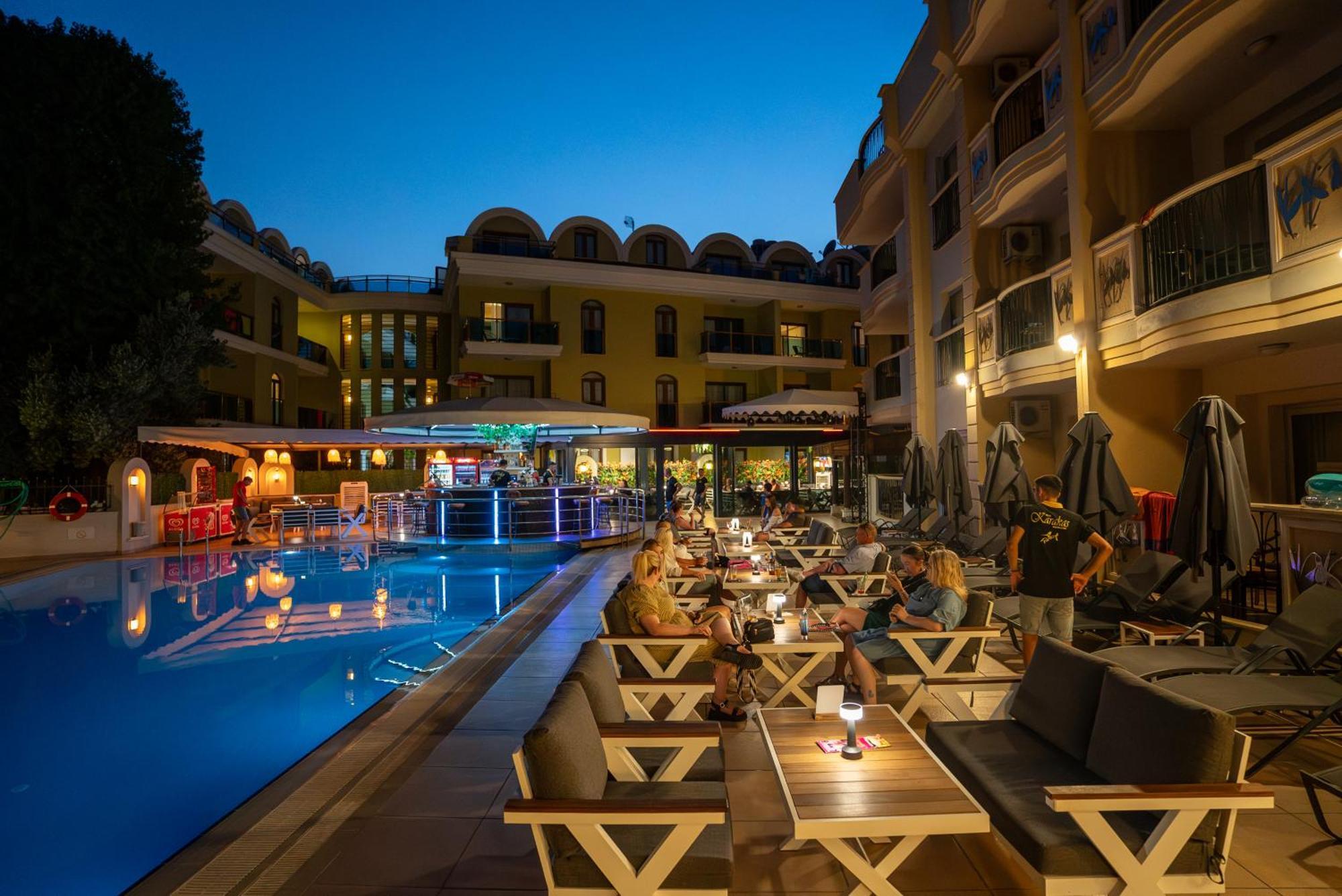 Club Karakas Apart Otel マルマリス エクステリア 写真