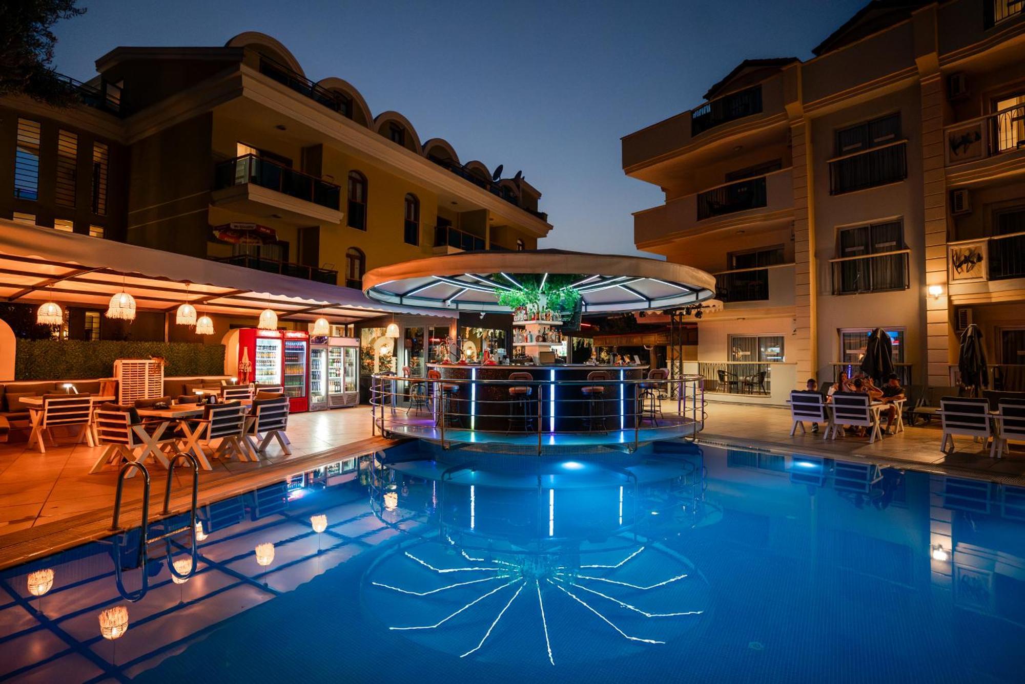 Club Karakas Apart Otel マルマリス エクステリア 写真
