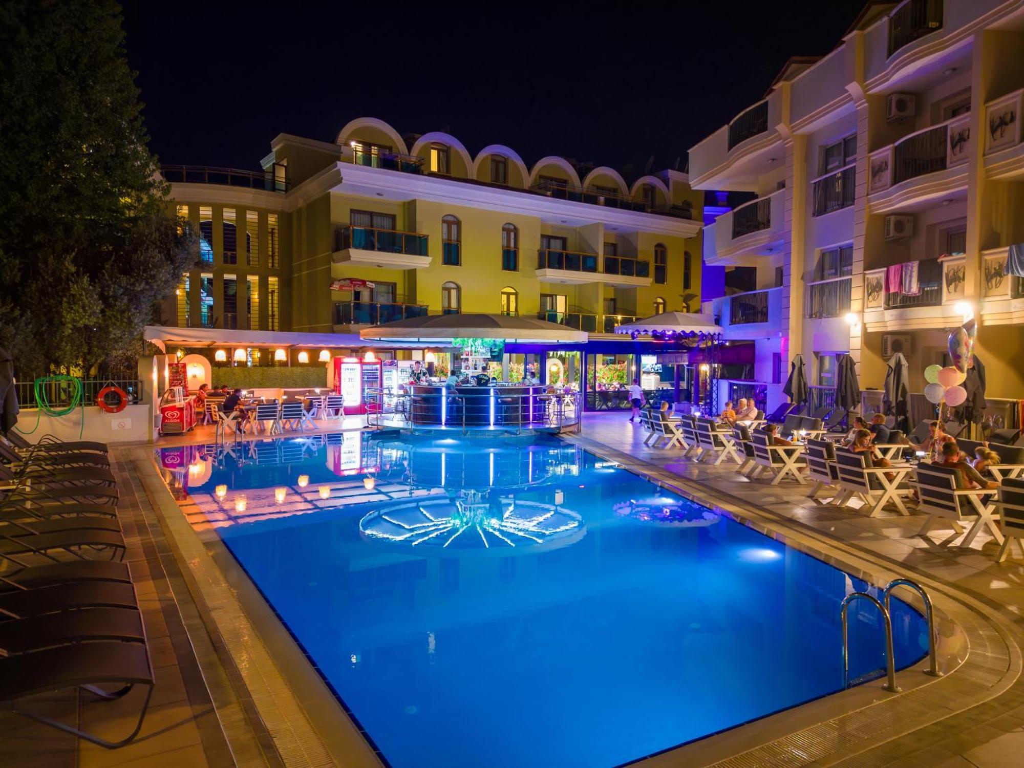 Club Karakas Apart Otel マルマリス エクステリア 写真